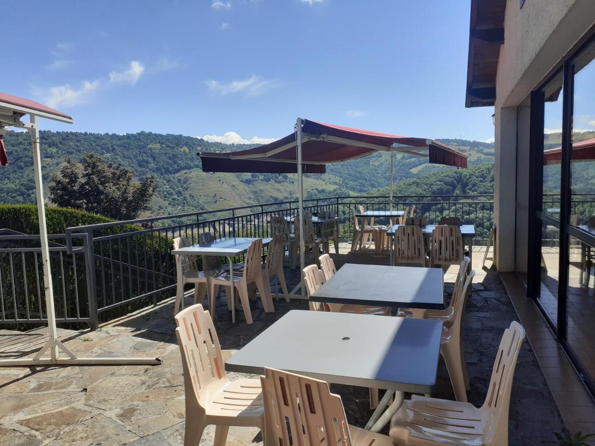 Le Belvedere De Mallet Sarrus Bagian luar foto